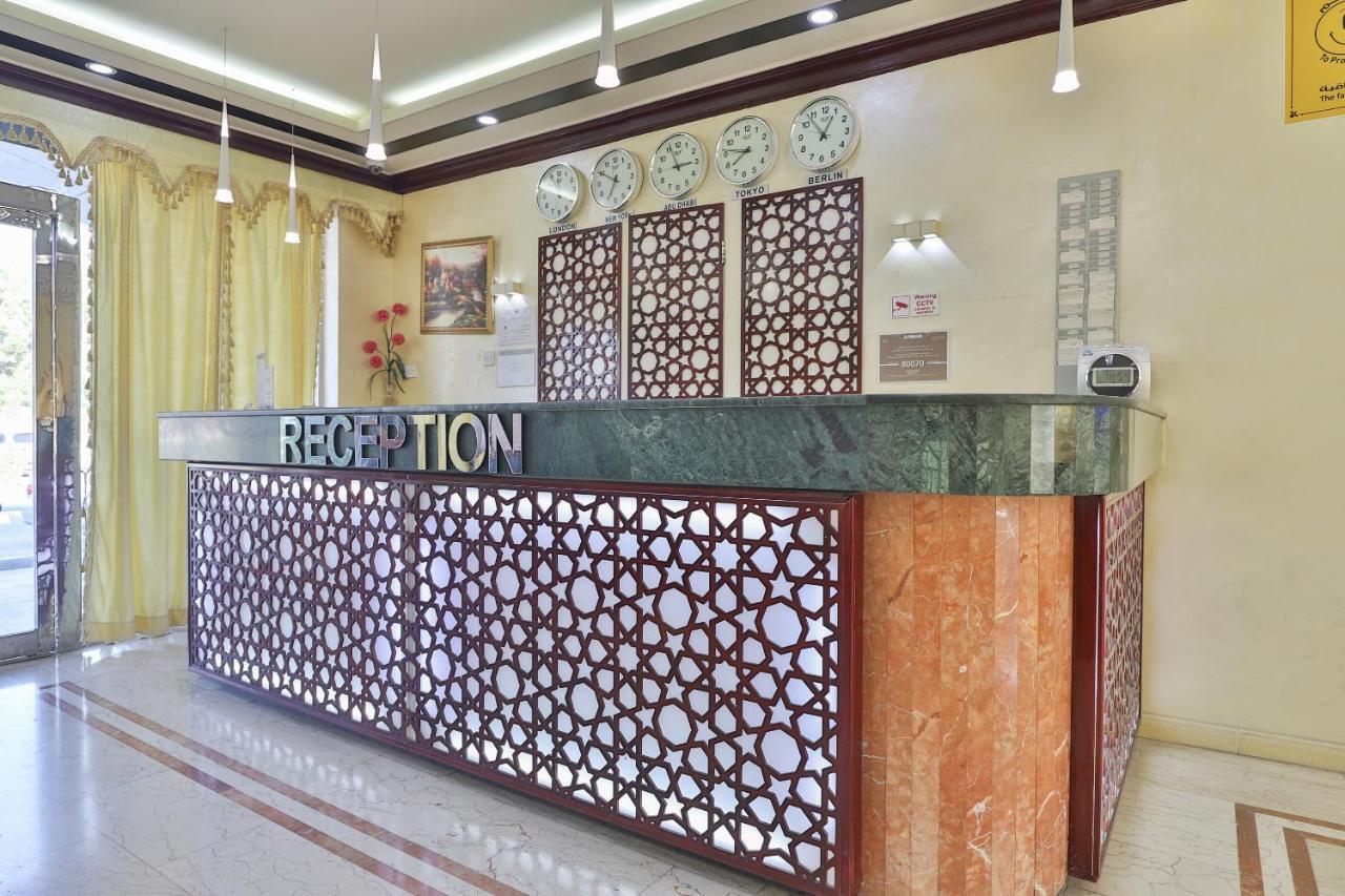 Oyo 366 Waves Hotel アジュマーン エクステリア 写真